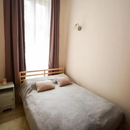 Tradycyjny 3city W Sopocie Blisko Plazy By Renters Appartement