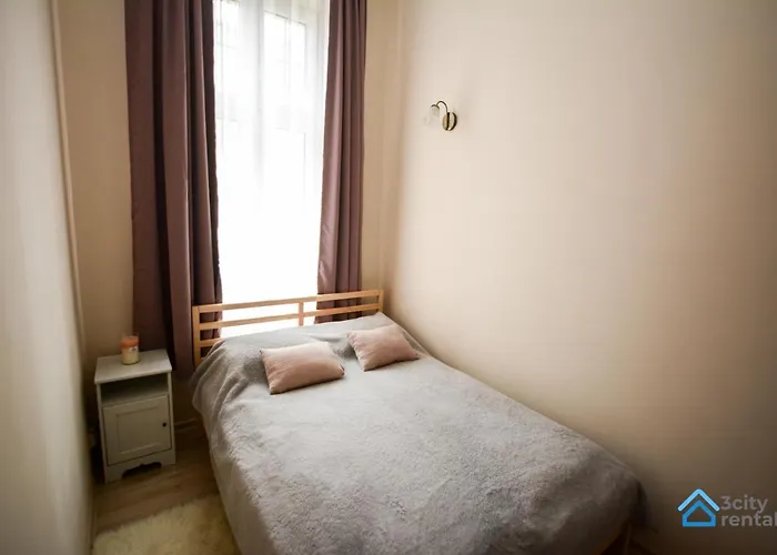 Tradycyjny 3city W Sopocie Blisko Plazy By Renters Appartement